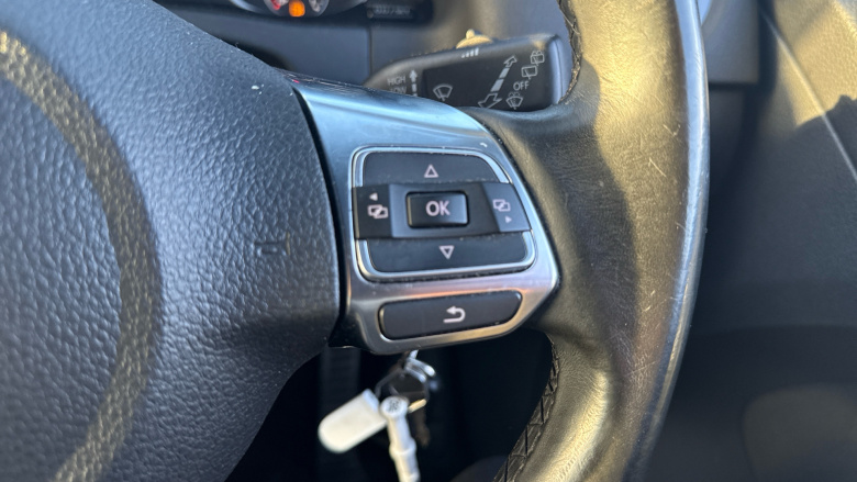 Volkswagen Tiguan 2.0 TDi BlueMotion Tech R-Line 5dr Diesel Estate